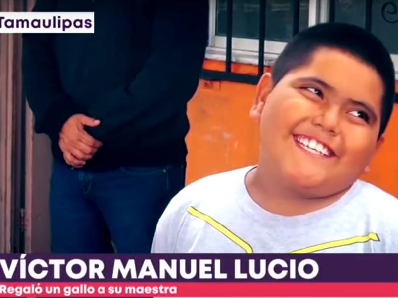 Víctor Manuel, alumno de la primaria Virginia Abigail Garza López, está agradecido con su maestra por todo lo que le ha enseñado. – Foto: Especial