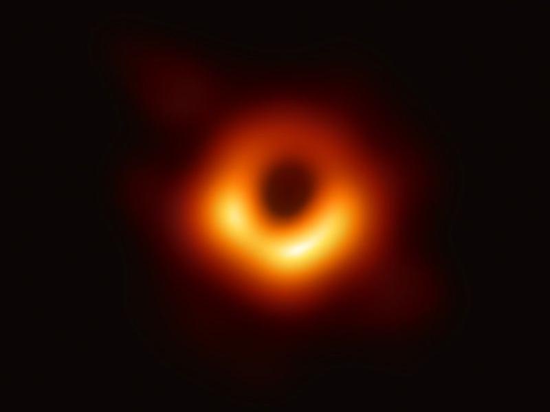 La  sorprendente primera foto real de un agujero negro  Foto: UNAM