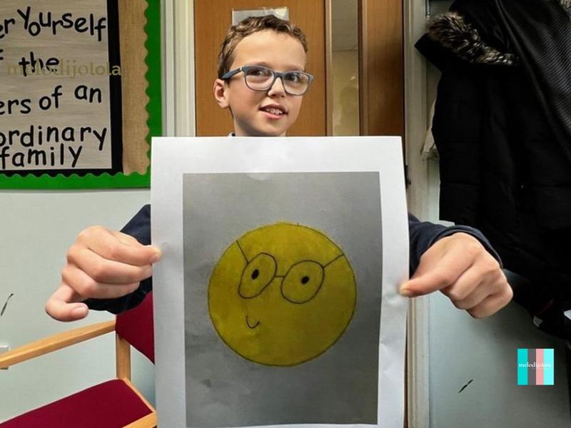 Niño de 10 años pide a Apple cambiar el emoji nerd