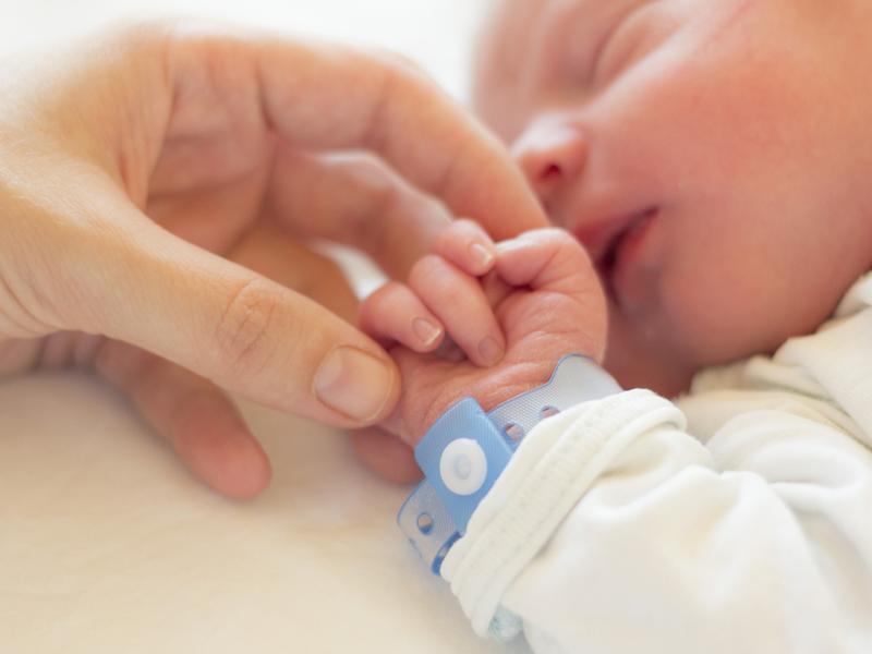 Cosas indispensables para el bebé durante el primer mes Foto: *iStock