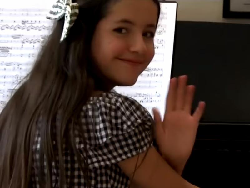 Niña mexicana prodigio del piano se presentará en el Palacio Nacional / Imagen: Youtube