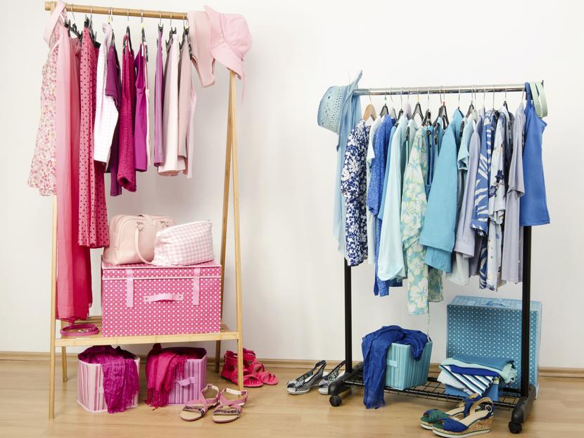 ¡Encuentra más fácil tus prendas favoritas con un clóset organizado!