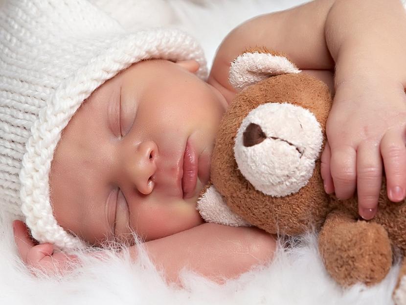 ¿Los bebés tienen que dormir la siesta?