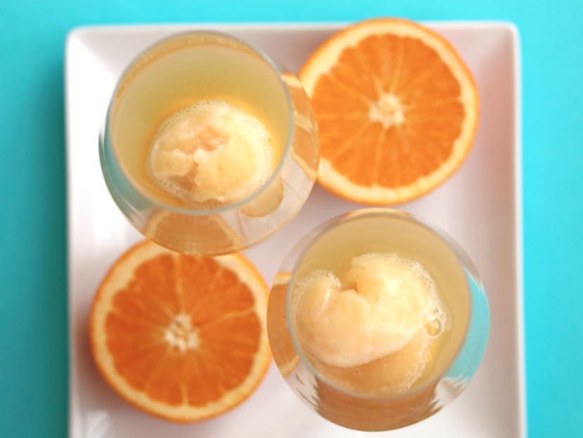 Mimosas con sorbete de naranja