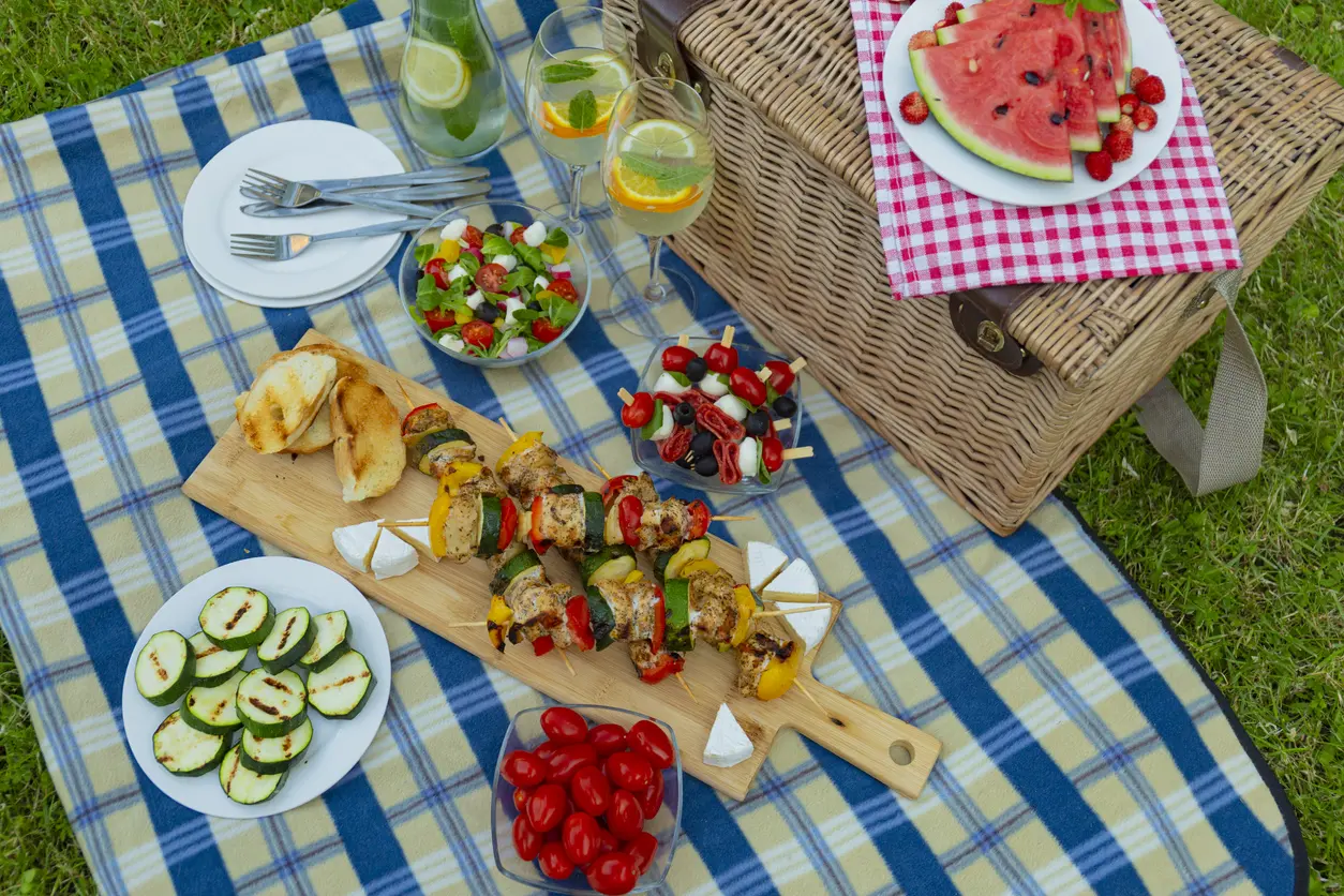 Canasta y picnic
