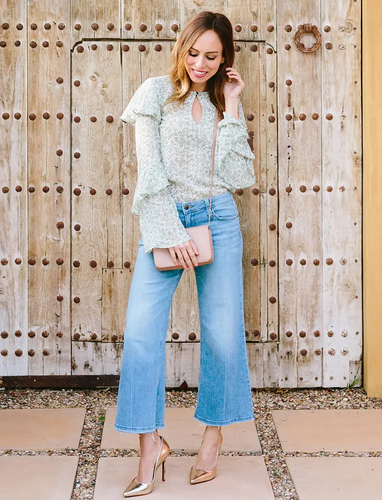 looks con cropped flare jeans