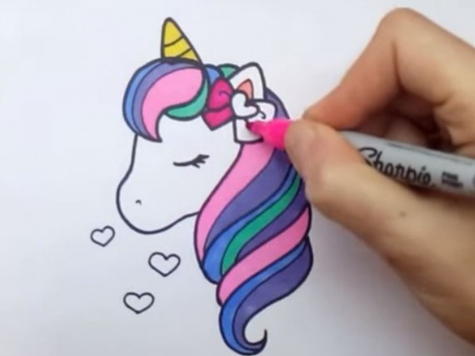 Cómo dibujar y colorear un unicornio Kawaii paso a paso | Me lo dijo Lola